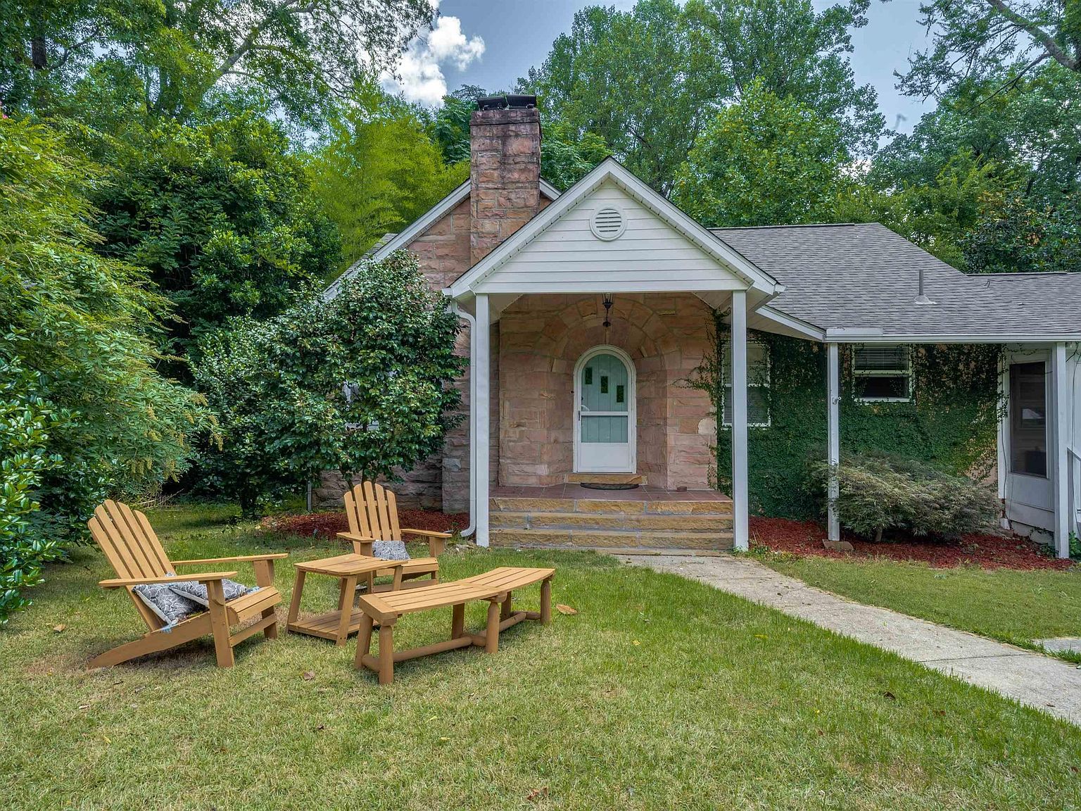 1717 Shades Crest Rd, Vestavia Hills, AL 35216 Zillow