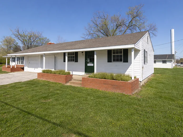 7460 N Wade School Rd #B — Photo 13