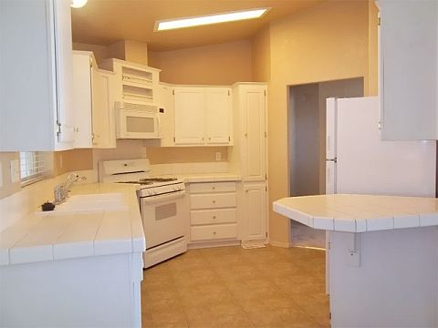 2nd image of 4901 Green River Rd #199