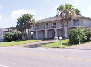 1903 Bay Shore Dr, Rockport, TX 78382