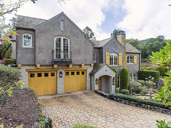 4th image of 90 Reservoir Rd