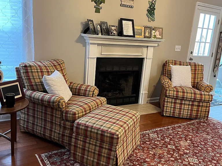 1018 Glastonbury Dr — Photo 5