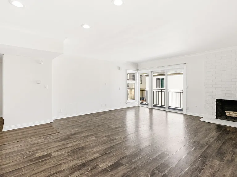 833 15th Street — Photo 2