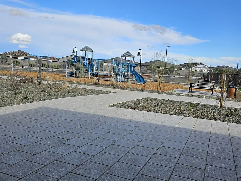 15998 W Smoketree Dr — Photo 33