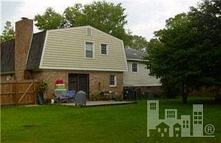 2nd image of 701 SE Brunswick Place