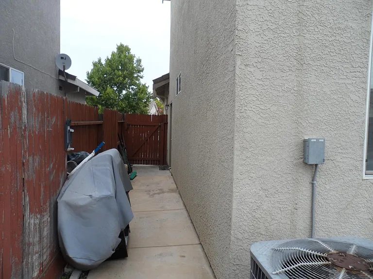 5520 Gold Poppy Way — Photo 4