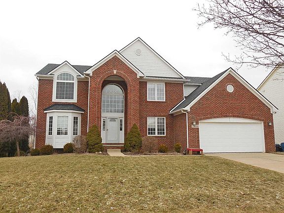 2nd image of 2400 Appleridge Dr