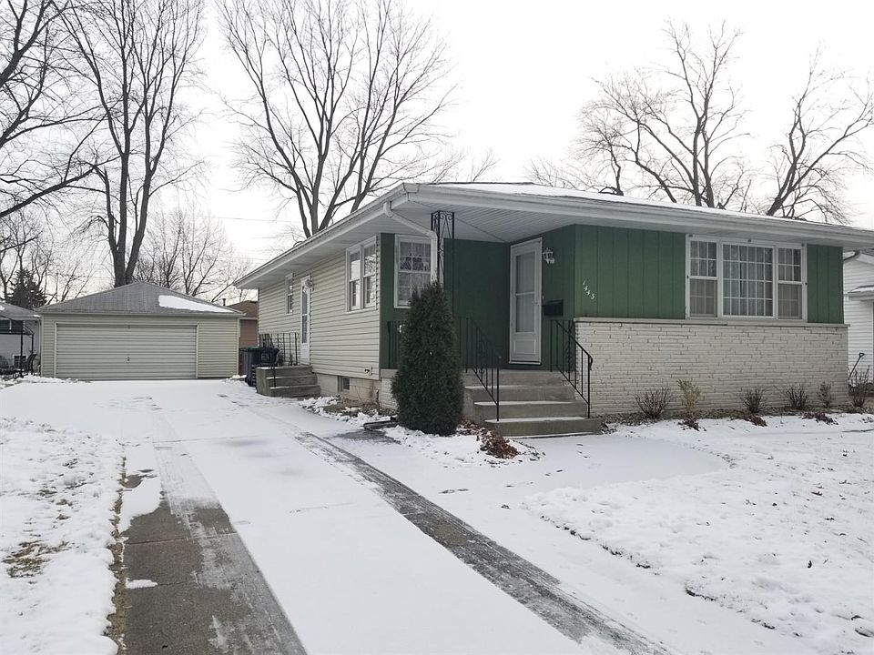 2nd image of 1443 Mississippi Pl