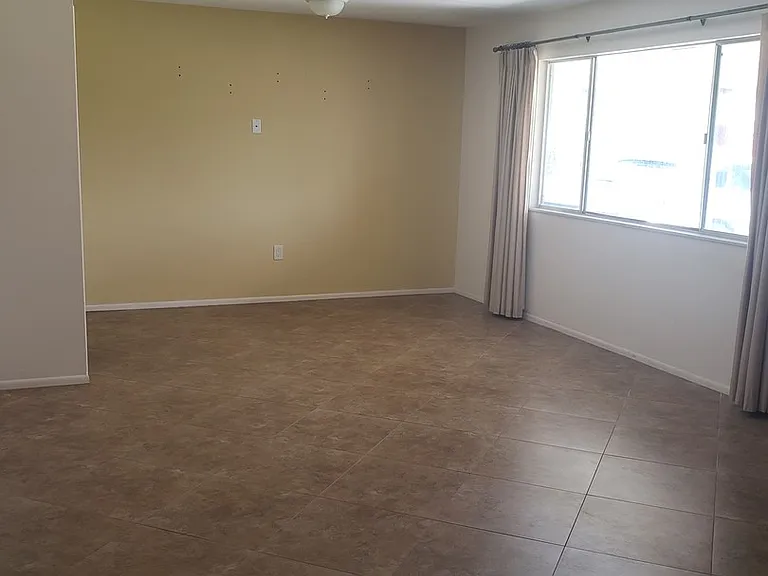 714 Indian Wells Ave — Photo 2