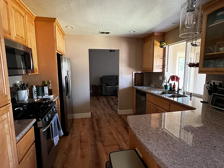 1647 Hedland Pl — Photo 9