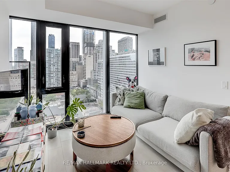 188 Cumberland St #1903 — Photo 1