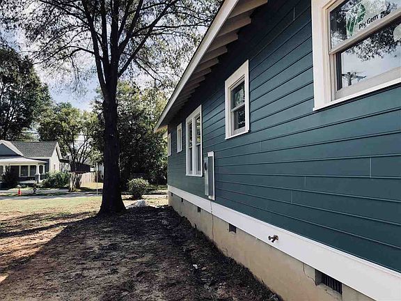 3rd image of 104 S Briggs Ave