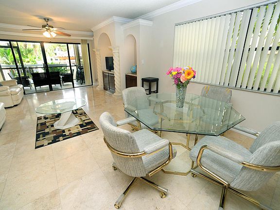 4th image of 700 Uno Lago Dr APT 101