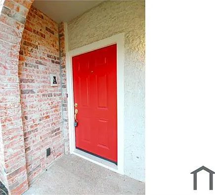 3 bed, 1886 sqft, $2,560 — Photo 3