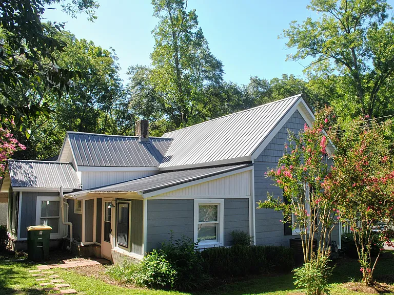 247 Arch St — Photo 16