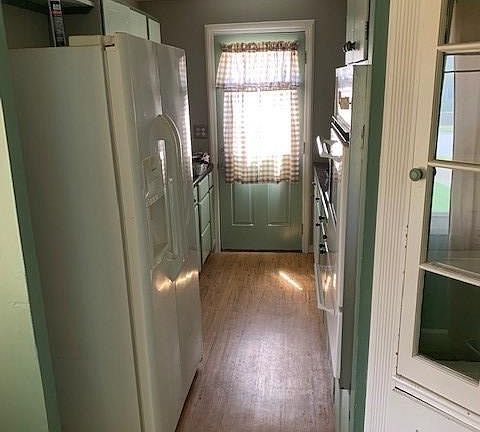 2nd image of 3209 Baybrook St