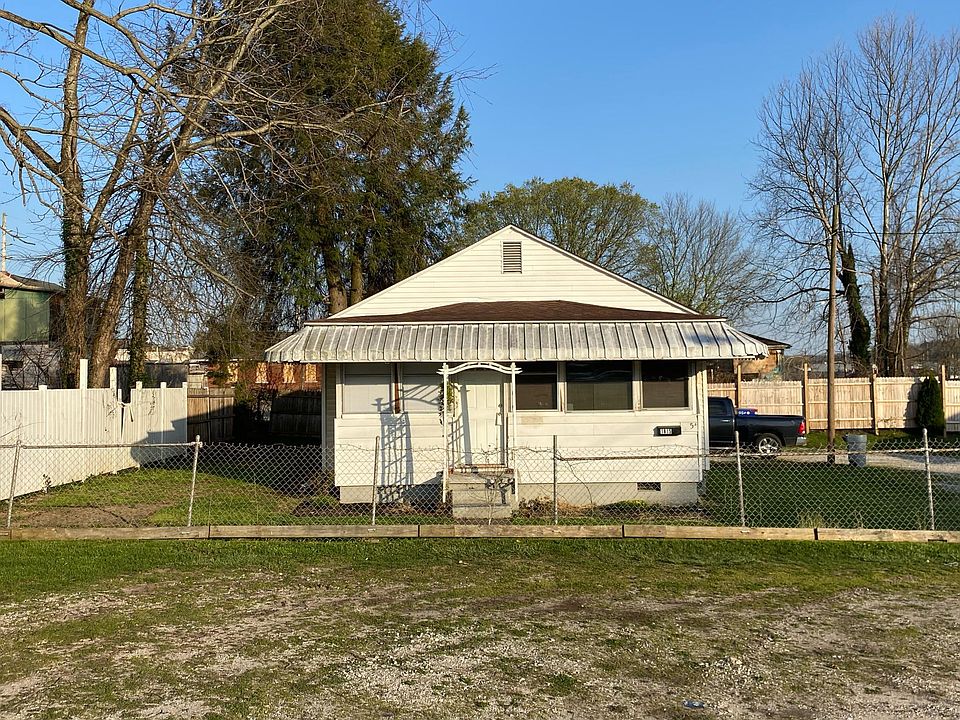 1st image of 1815 1/2 Clyde Ct