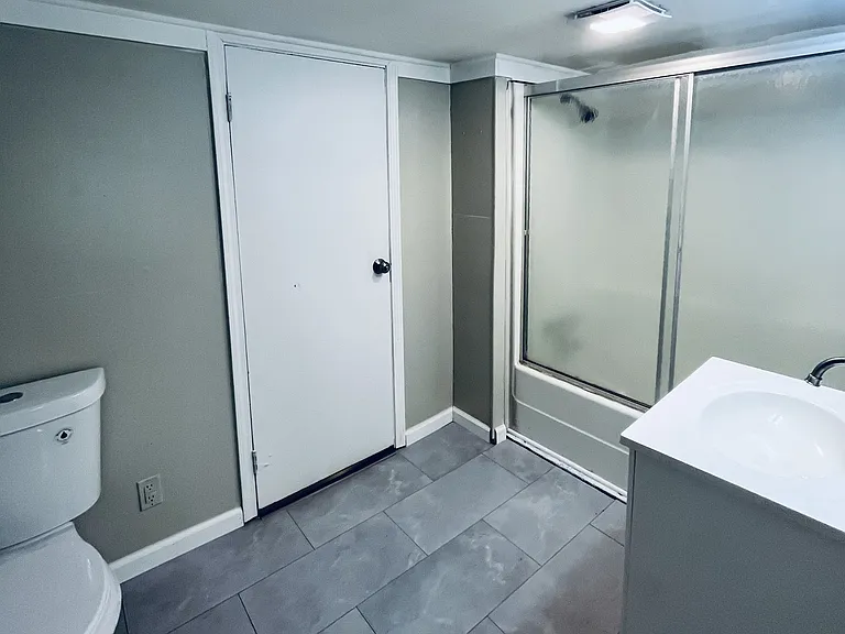 504 N Church St #5 — Photo 6