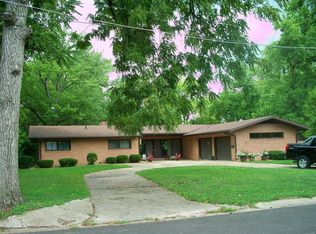 7 Riverpoint Rd, Hannibal, MO 63401