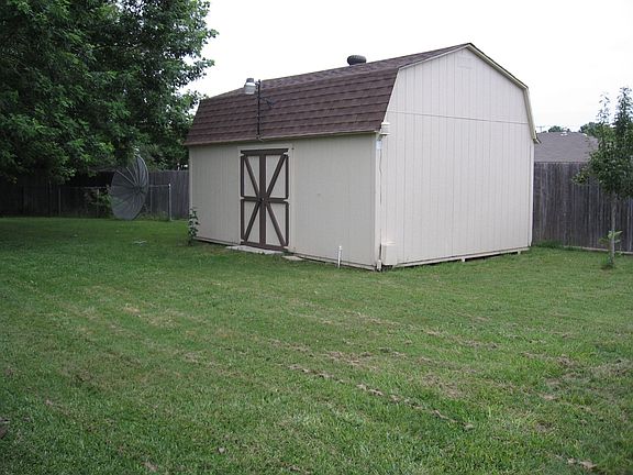 Storage / Workshop