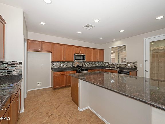 5th image of 3497 E Carla Vista Dr