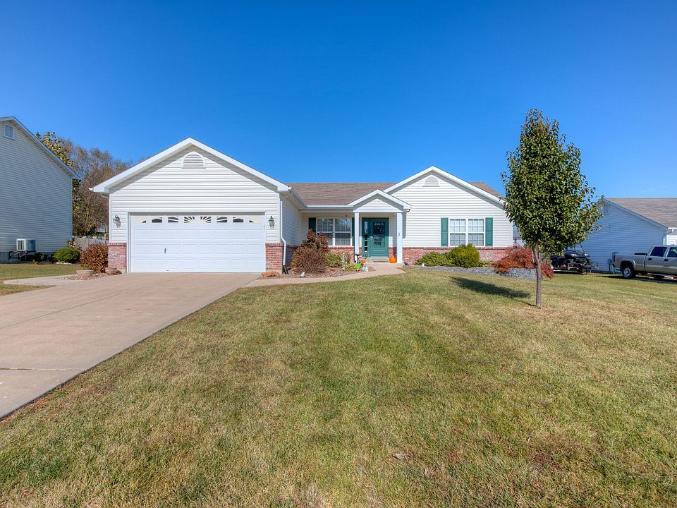 1st image of 270 Glen Meadows Ct