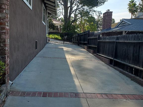 4th image of 4916 Briggs Ave