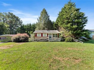 719 Edens Rd, Pickens, SC 29671