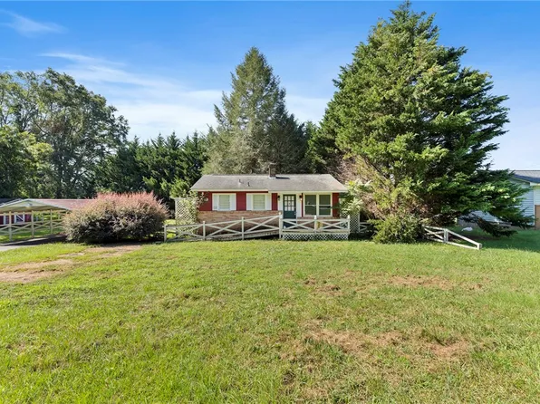 719 Edens Rd, Pickens, SC 29671