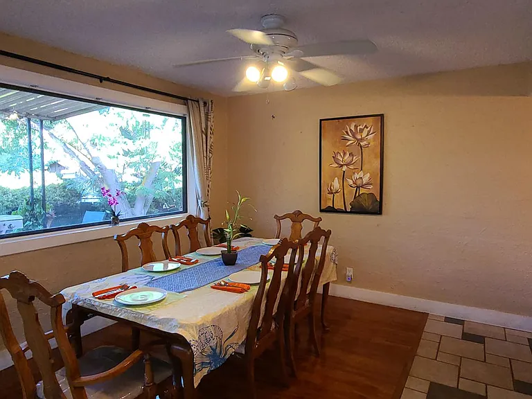 140 Stutz Bearcat Dr — Photo 1