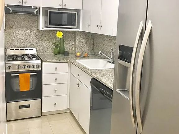 4th image of 153 E 57th St #7