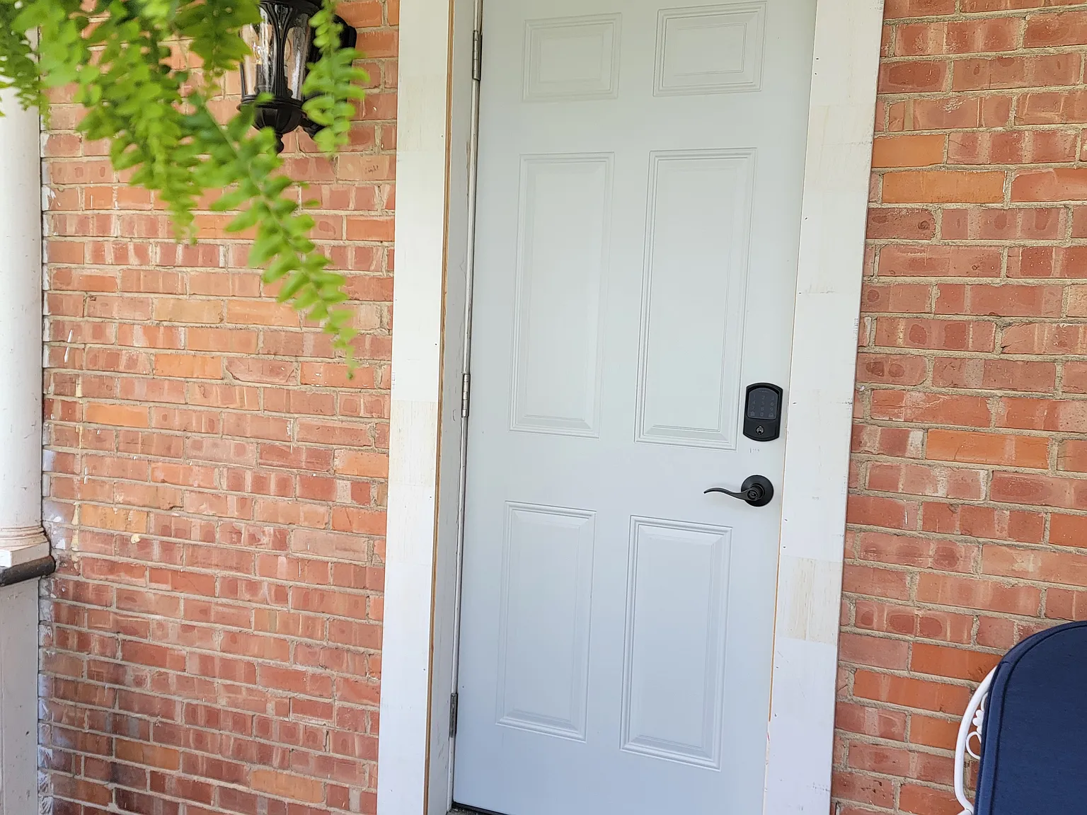2 bed, 1000 sqft, $1,745 — Photo 2