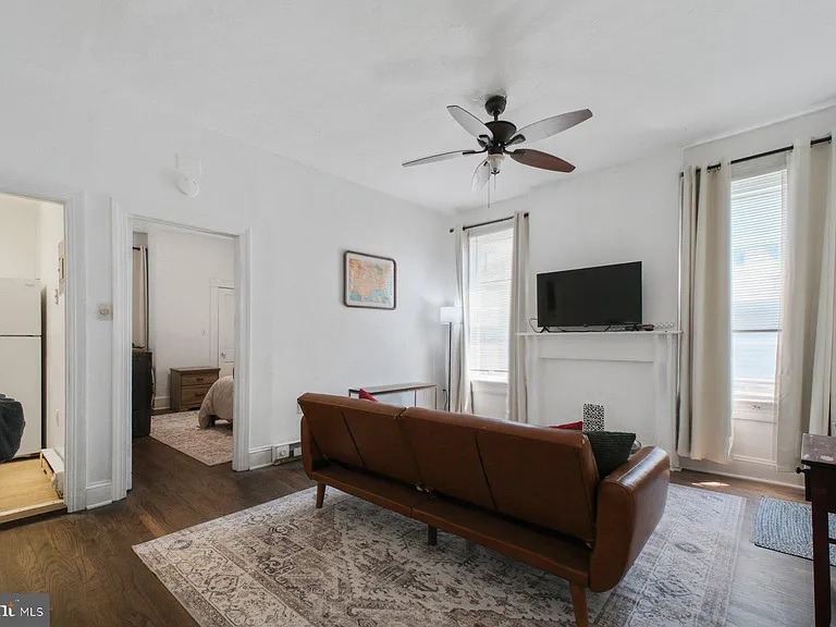 510 E 41st St #3 — Photo 9