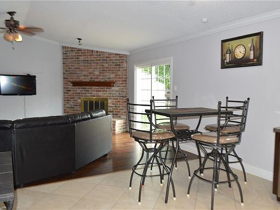 4th image of 3829 Longstraw Dr