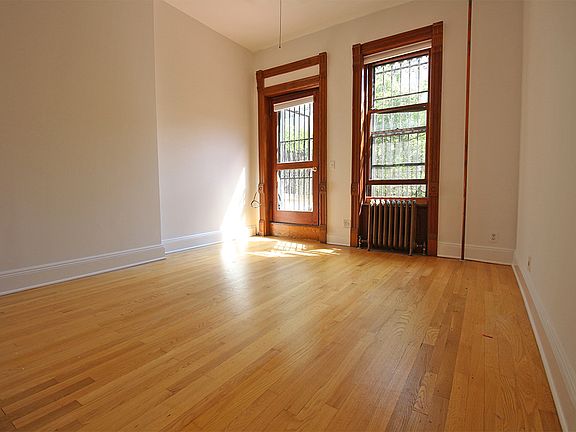 3rd image of 308 W 81st St APT 3