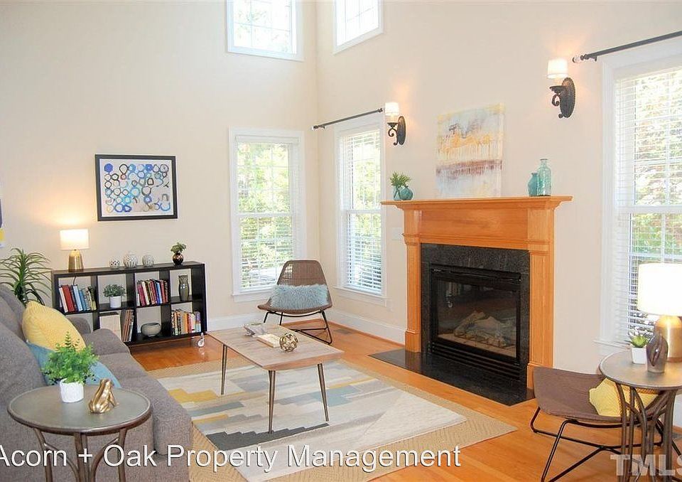 1st image of 2808 Ashland Dr