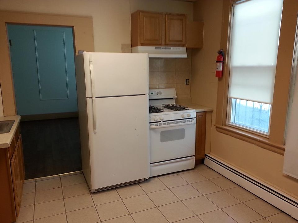 1st image of 33 N 12th St #1