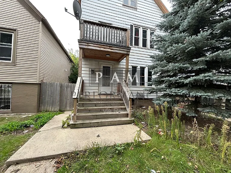2443 S 9th St #1 — Photo 1