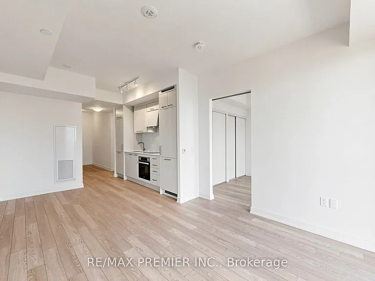 634 Church St #3308 — Photo 11