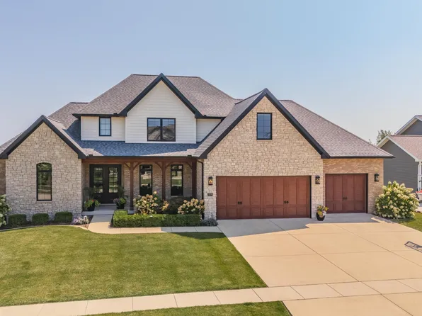 1216 Silver Oak Cir, Normal, IL 61761