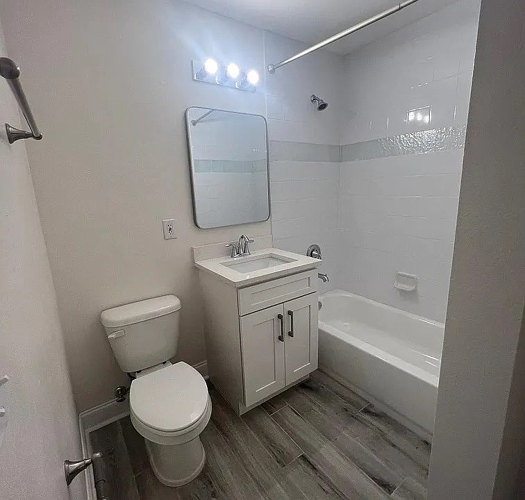 1st image of 4310 S Renellie Dr