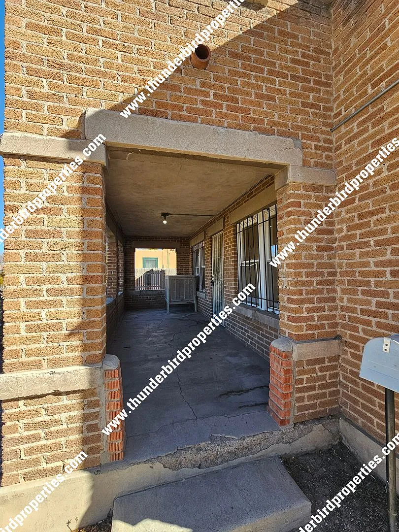 2 bedroom, 1 bath near CNM and UNM — Photo 2