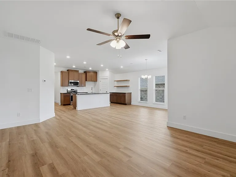 5089 Vista Ave — Photo 12