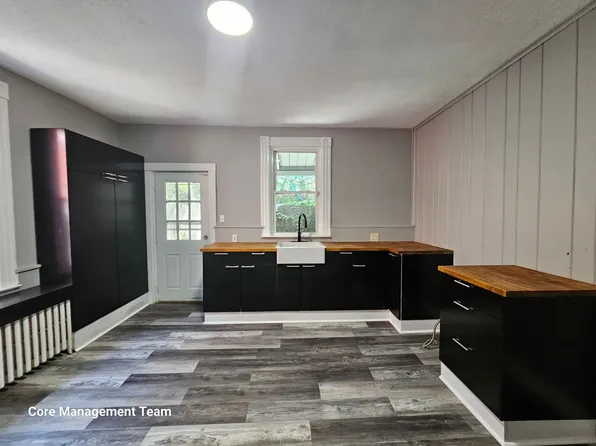 14 Courtright St, Pittsburgh, PA 15212