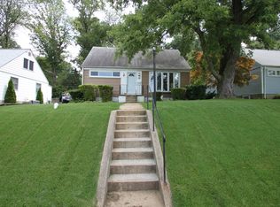 727 Templecliff Rd, Baltimore, MD 21208