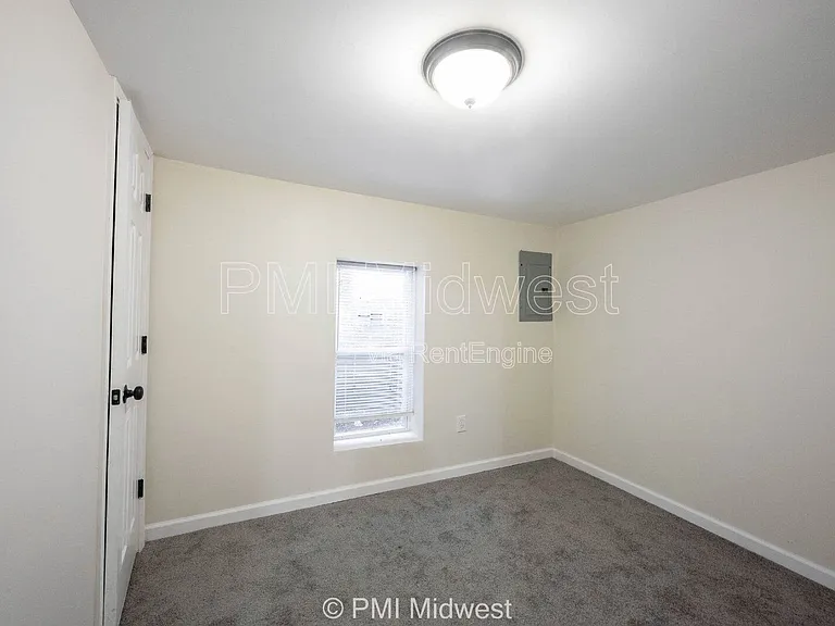 514 N Chester Ave — Photo 16
