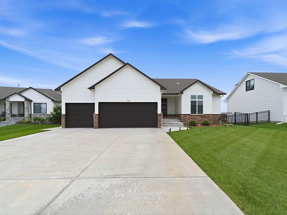 1st image of 1113 W Lakeway Ct