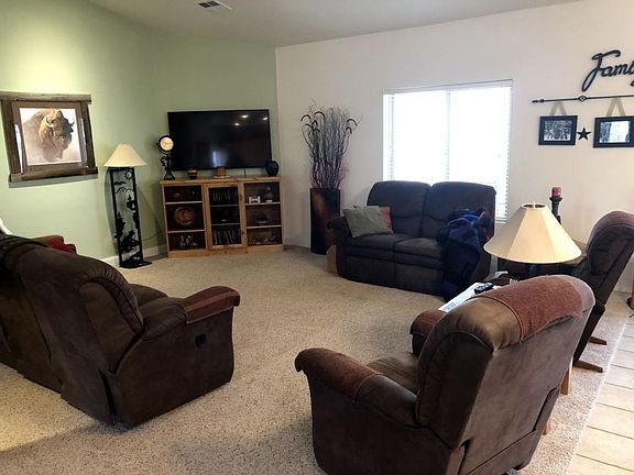 5th image of 880 N Chaparral Dr