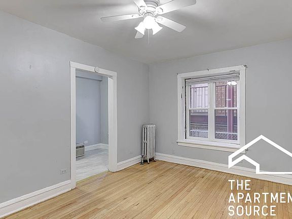 4th image of 4610 N Beacon St #1D