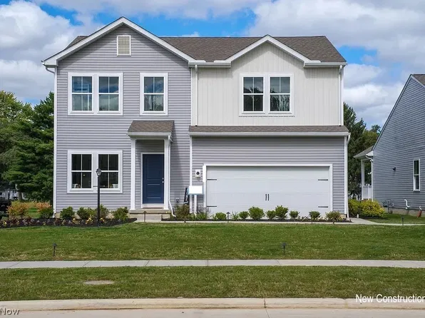 574 Cedarwood Trl, Elyria, OH 44035